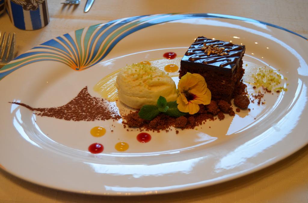 Gasthof Ziegler Hotel & Restaurant Λιντάου Εξωτερικό φωτογραφία